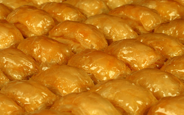 KAYMAKLI BAKLAVA   